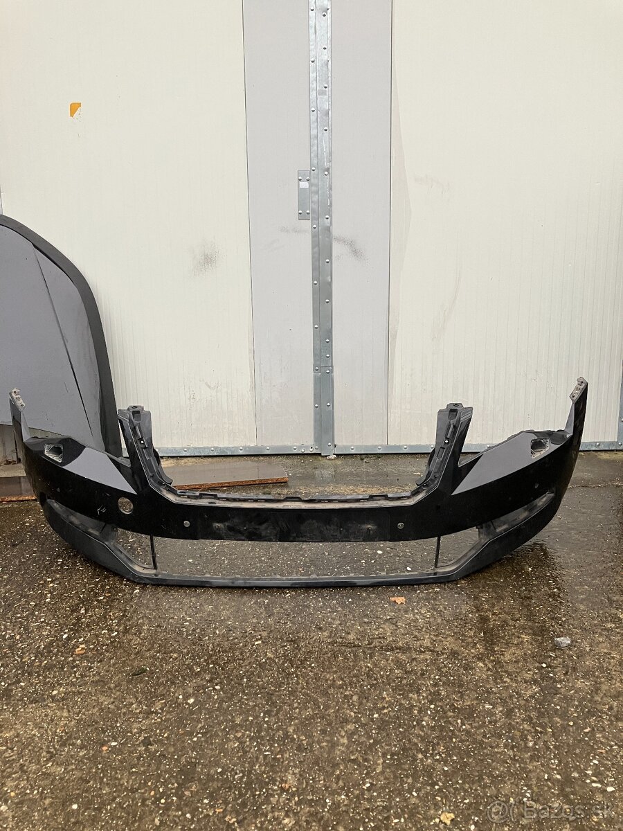 predni naraznik skoda superb 3 III 3v0 6xpdc cerny - 3