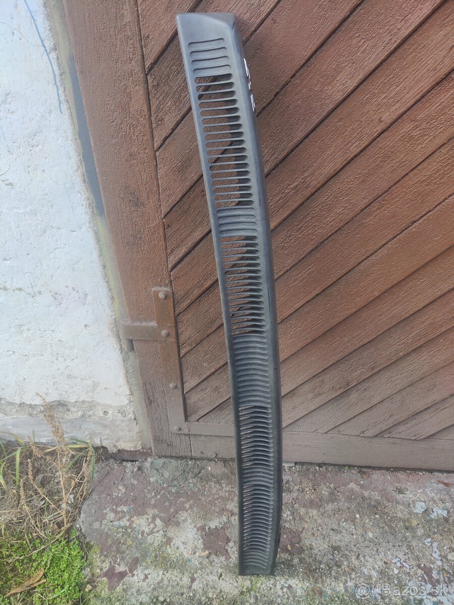 Zadné krídlo n kapotu - 3