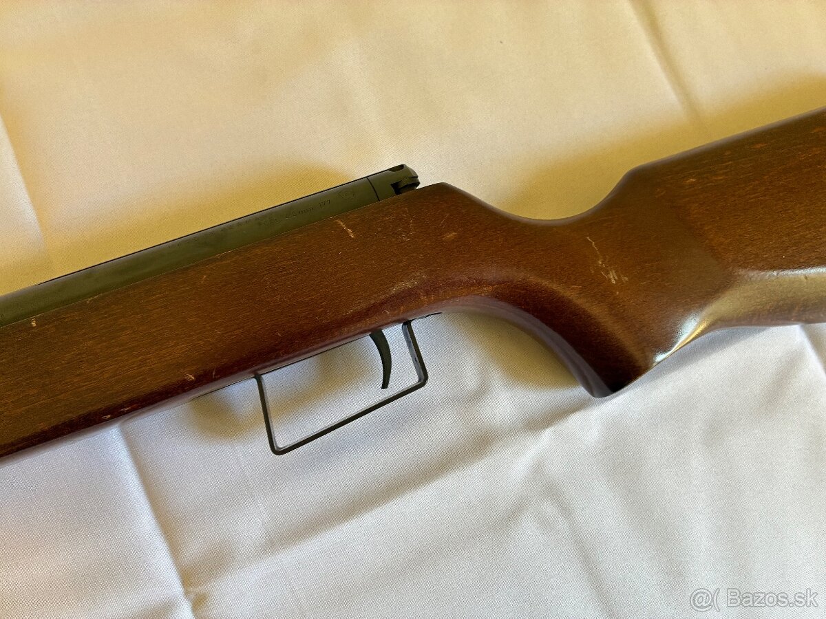 VZDUCHOVKA SIG, HAMMERLI MODEL 401 - 3