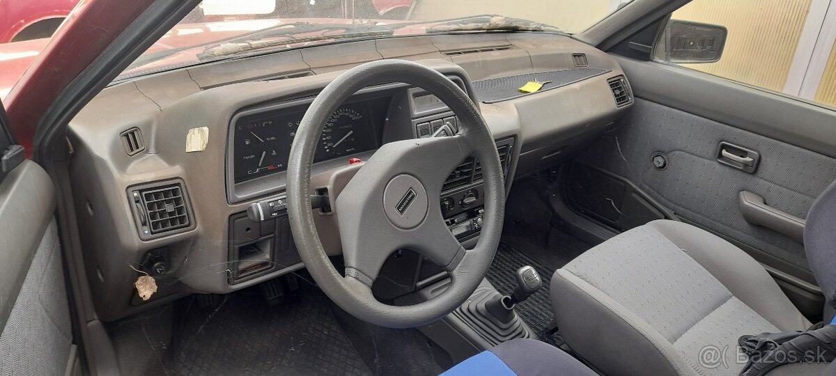 AUSTIN ROVER MAESTRO - 3