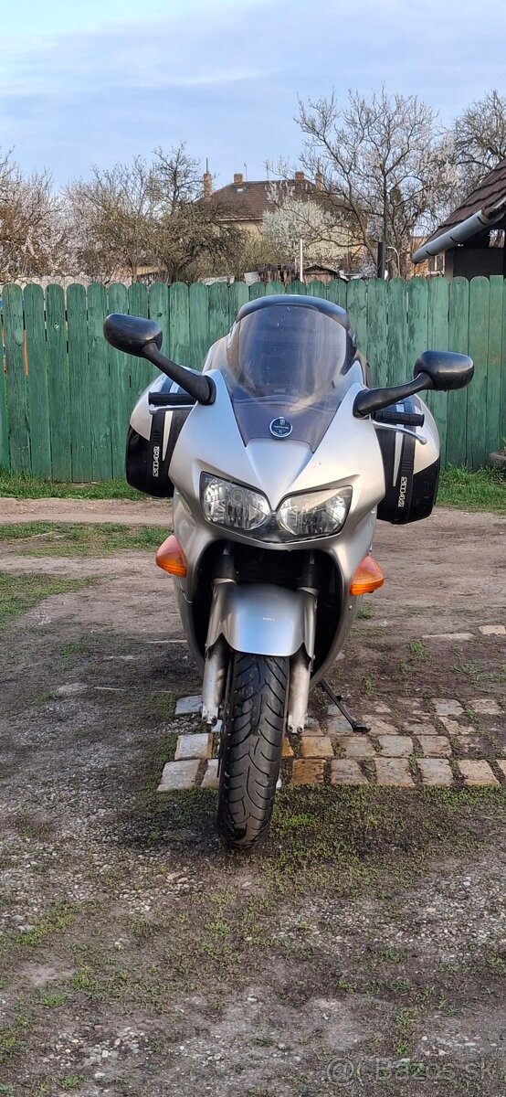 Honda VFR 800 FI - 3