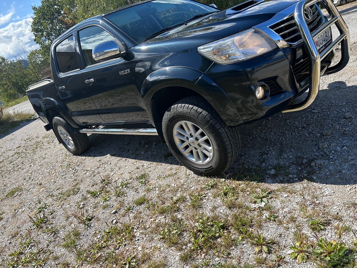 Toyota Hilux 2,5 - 3