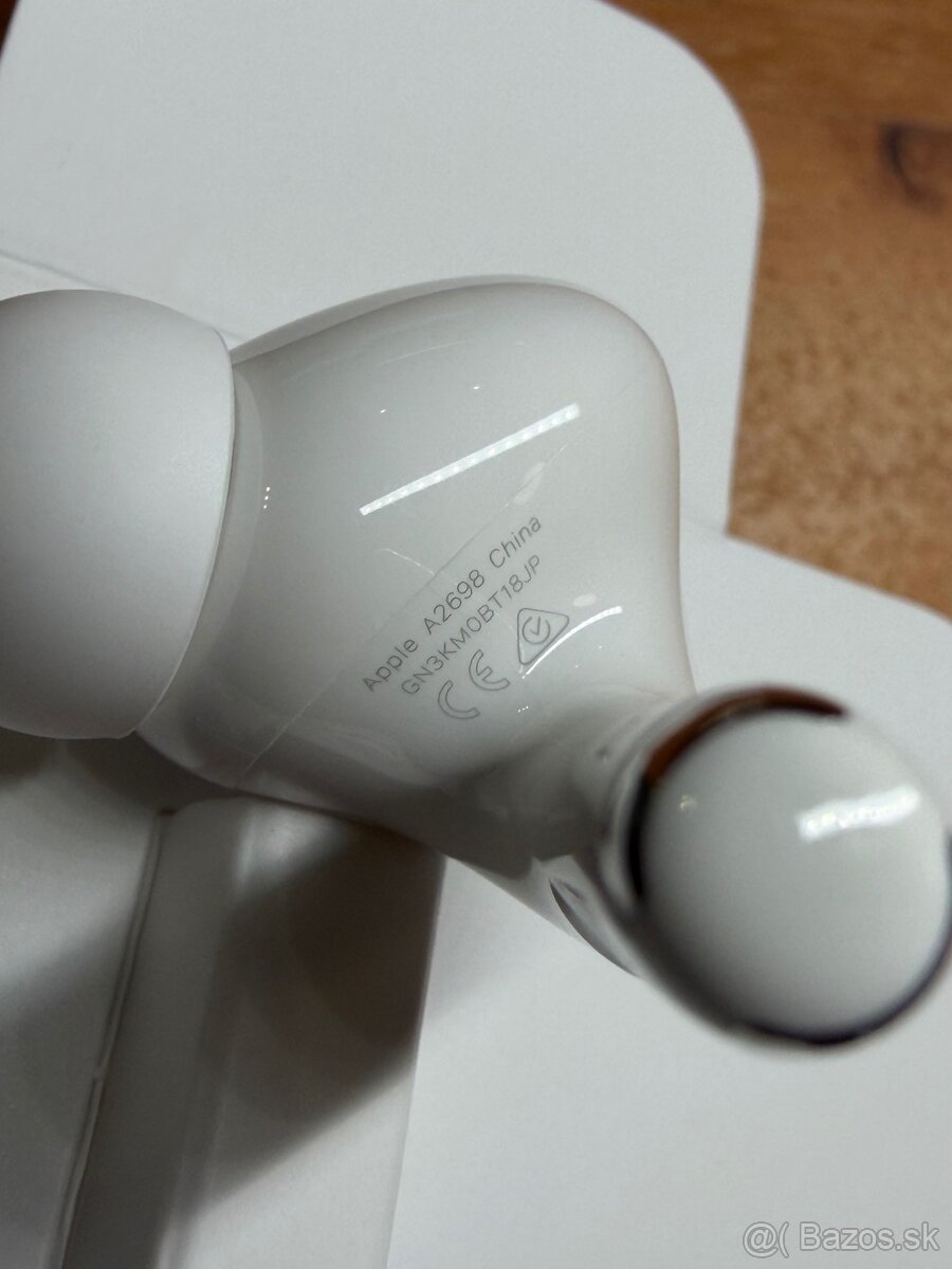 Apple A2698 – Pravé náhradné slúchadlo (AirPods Pro 2) - 3