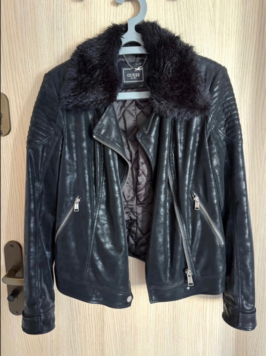 Koženka Guess L čierna - 3