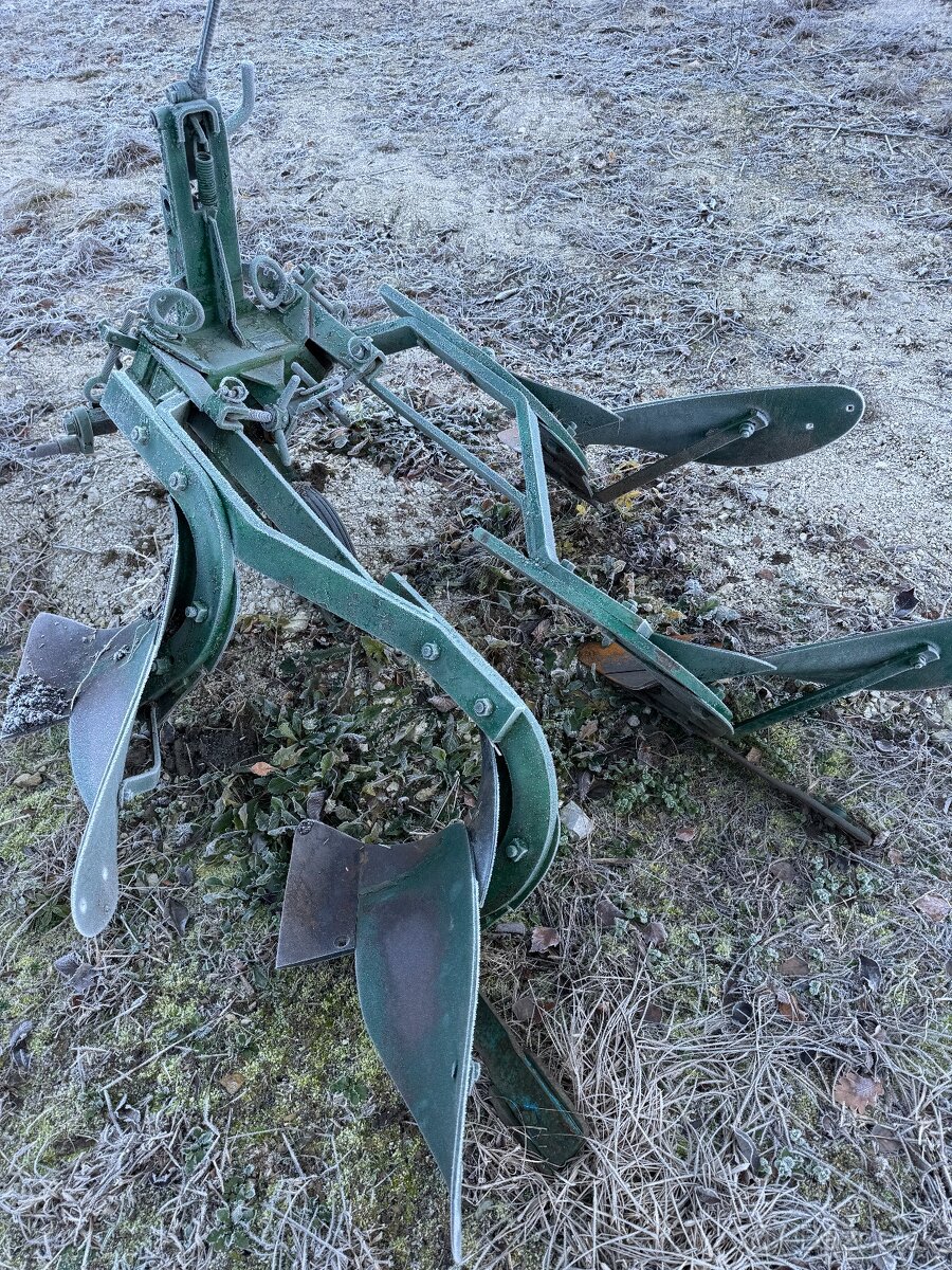 Sadzač cesnaku, pluh konský, pluh Vogel Noot - 3