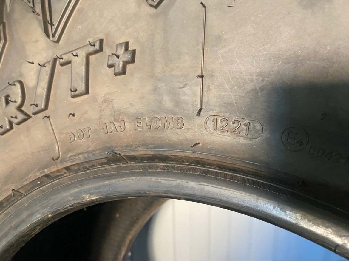 Predám 4ks pneu offroad Radar Renegarde - 3