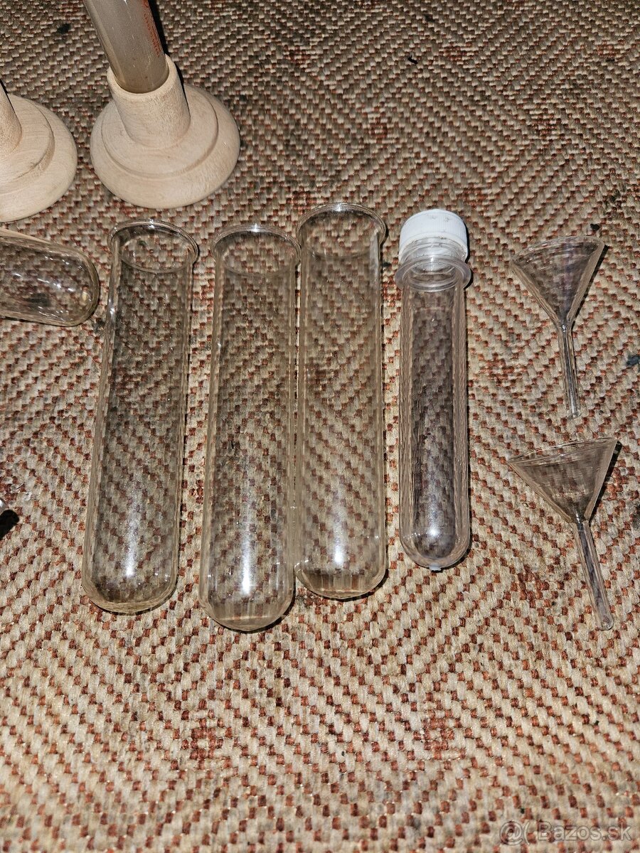 Laboratorní věc - 3