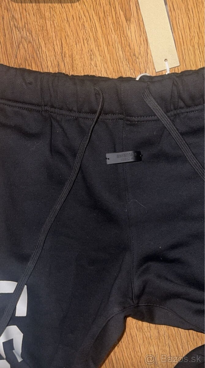 essentials teplaky - 3