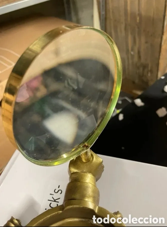 Hendrick´s lupa (stojan na fľašu) - 3