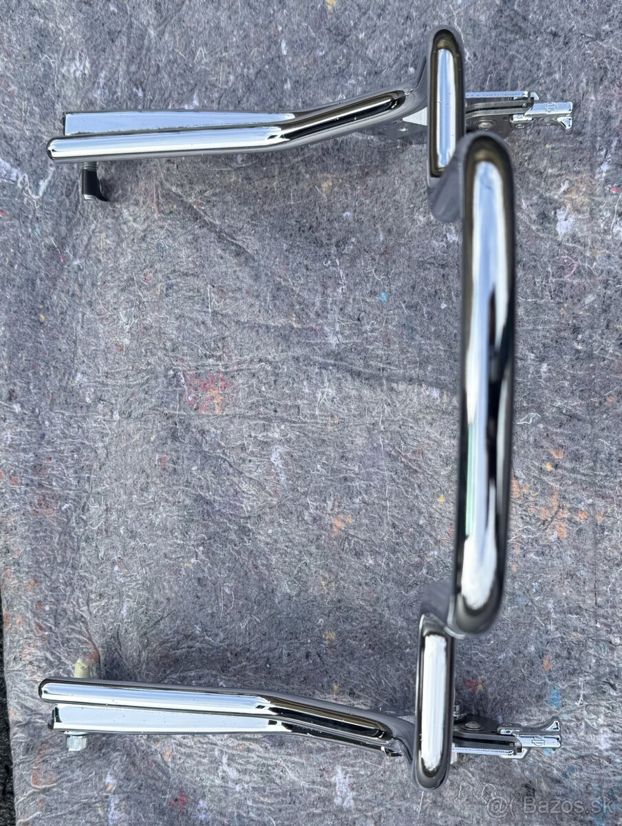 HARLEY DAVIDSON® BREAKOUT M8 SISSYBAR - 3