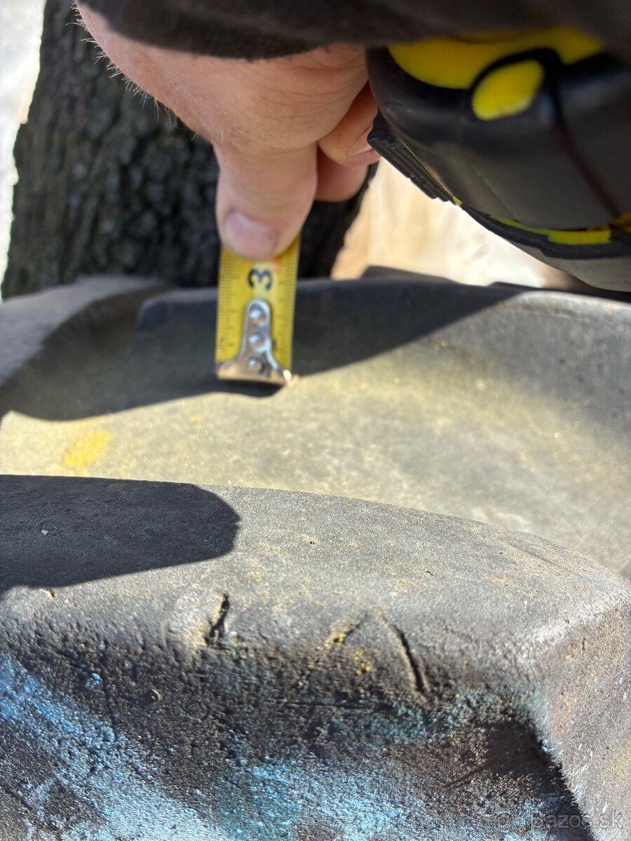 Koleso na traktor 14,9/13-28 - 3