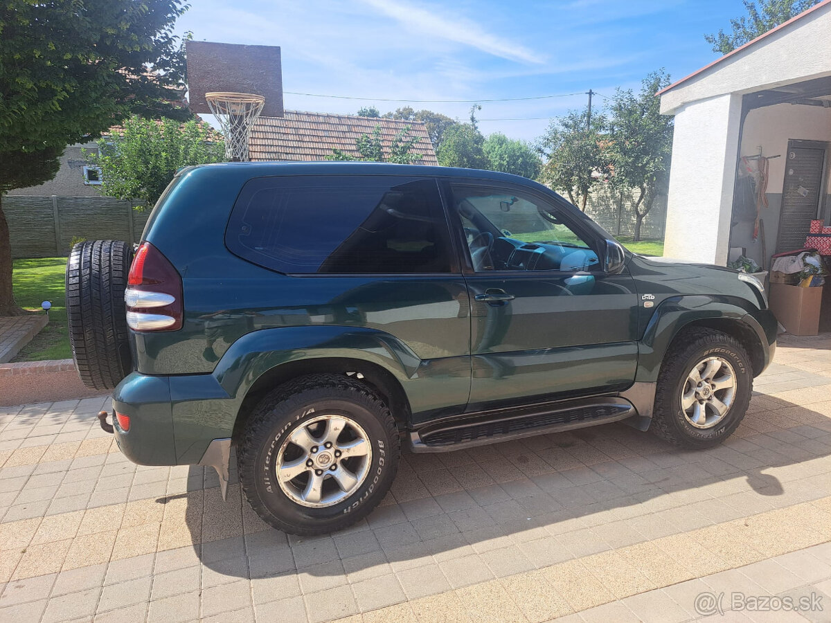 Toyota Land Cruiser 3.0 D-4D Lux A/T