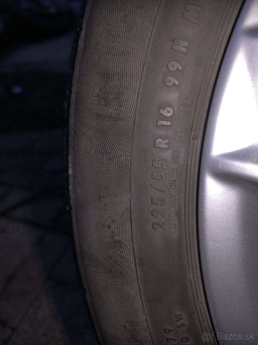 Dunlop 225/50/17 - 3