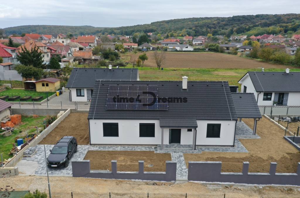 NA PREDAJ - Rodinné domy v Jarku, 4 izb. bungalovy - 3