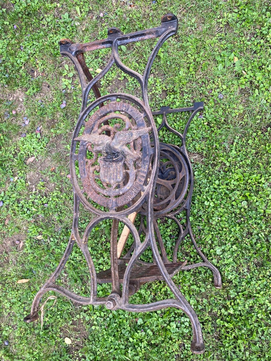 Nohy šijací stôl - 3