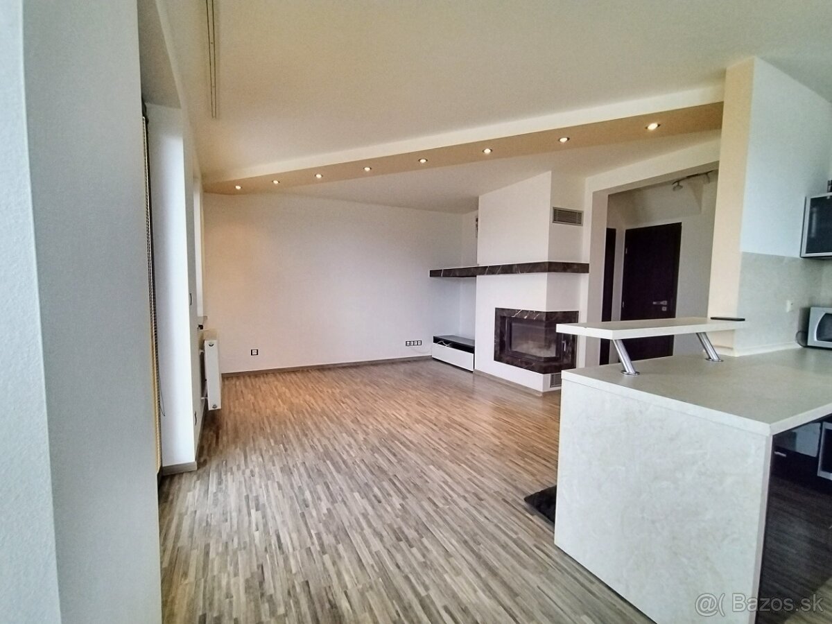 VÝHODNÁ KÚPA - SAMOSTATNÝ RODINNÝ DOM S GARÁŽOU - 3