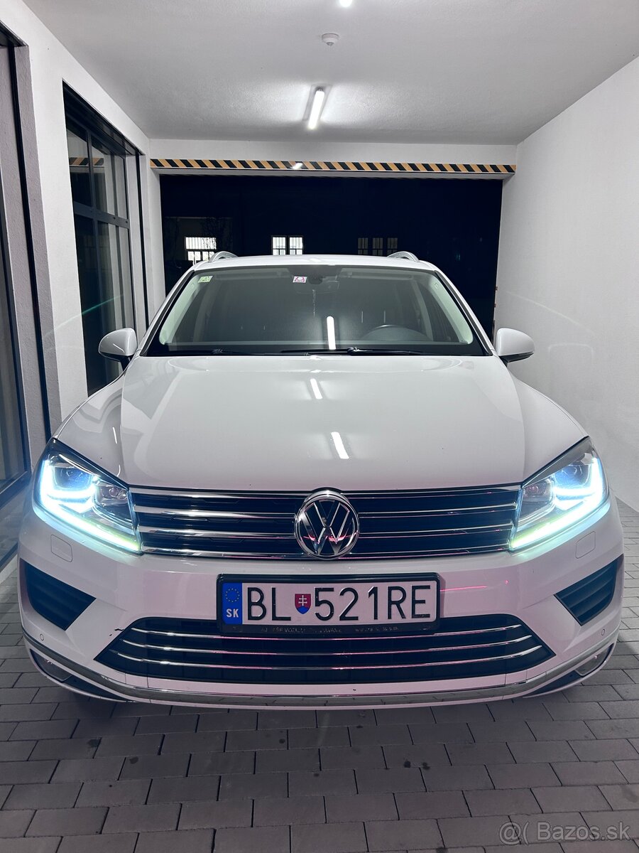 Volkswagen Touareg 3.0 TDI V6/TOP STAV - 3