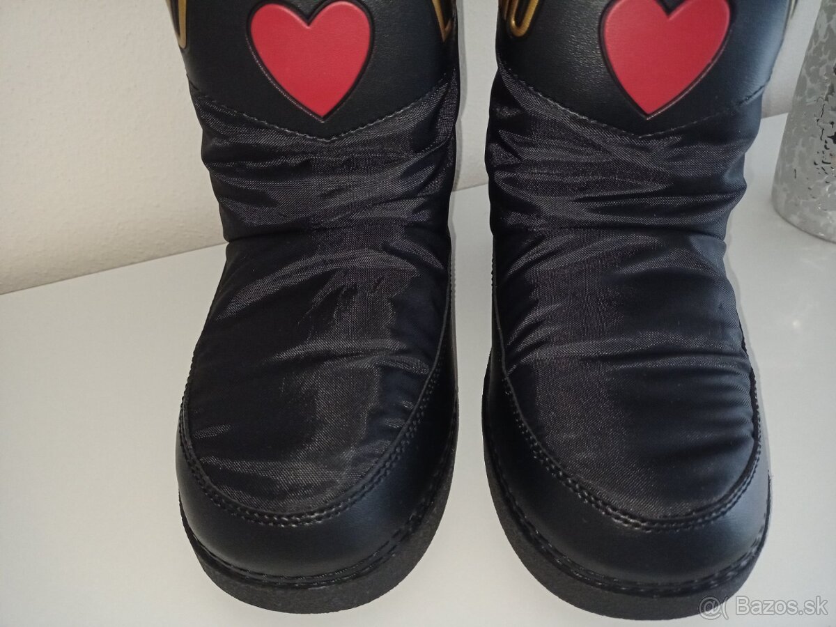 Moschino snehule - 3