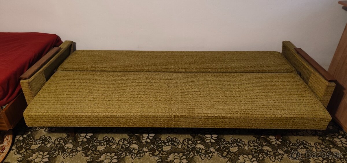 Predám gaučovú súpravu + 2 valendy - 3