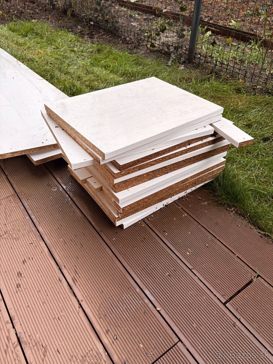 Poličky na stenu - 3