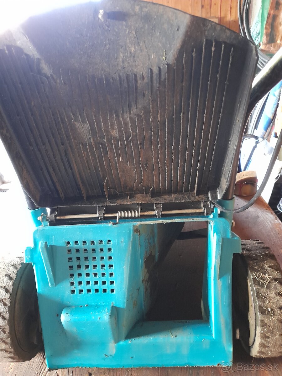 Benzinova kosacka - 3