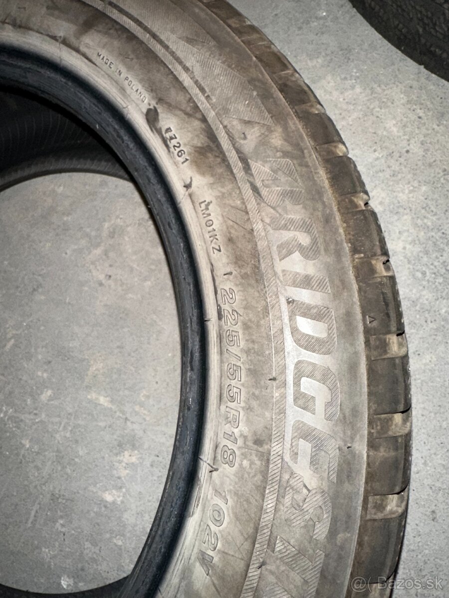 Bridgestone Blizzak LM001 225/55 R18 1KS - 3