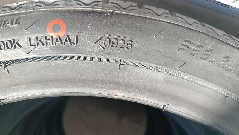 235/35 R19 celoročné pneumatiky DOT 2026 - 3