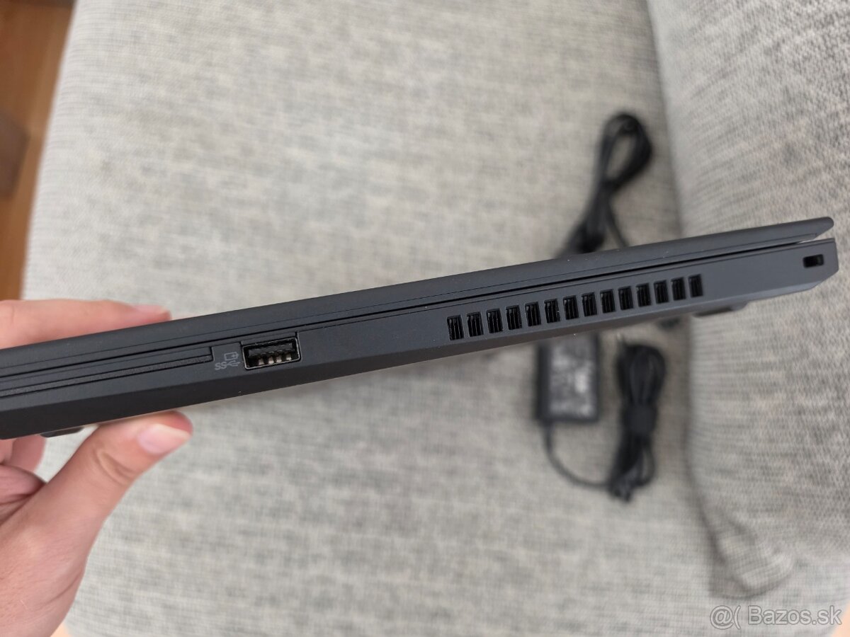 Predám Lenovo T15Gen2 - 3