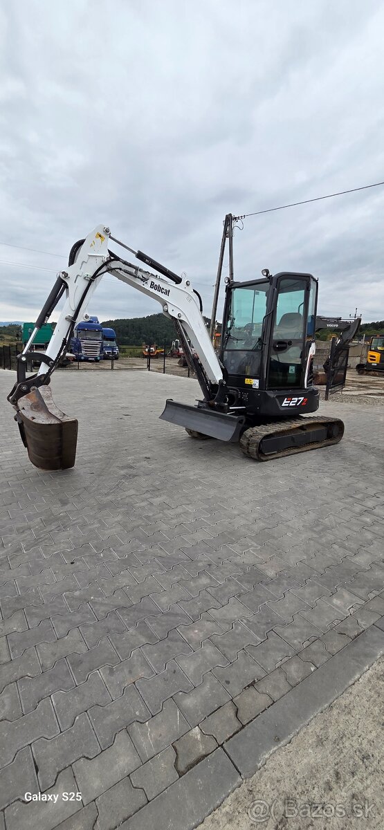 Minikoparka Bobcat E27-Z - 3