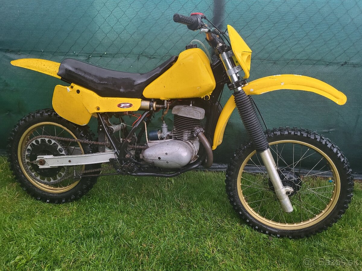 predám YZ25 - CZ 175