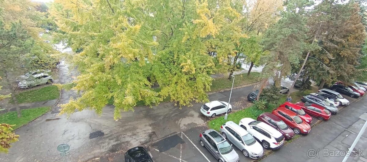 Výnimočný 3,5-izbový byt priamo v centre Lučenca – Námestie - 3