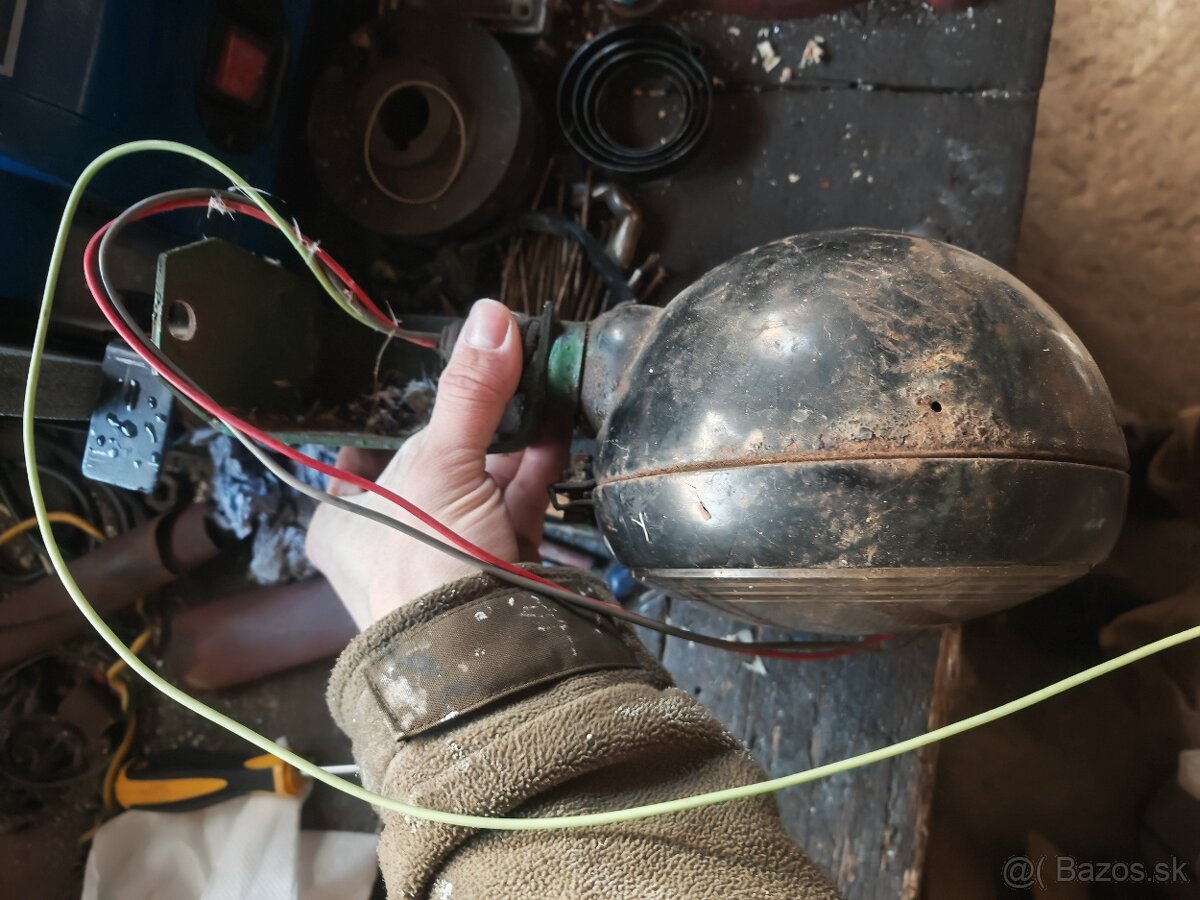 Predné svetlo Zetor super 50 - 3