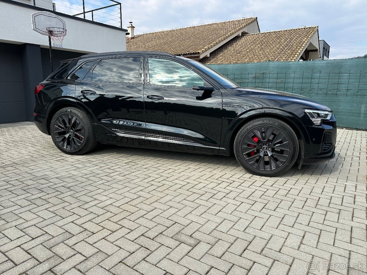 Audi Q8 e-tron 55 S line quattro - 3