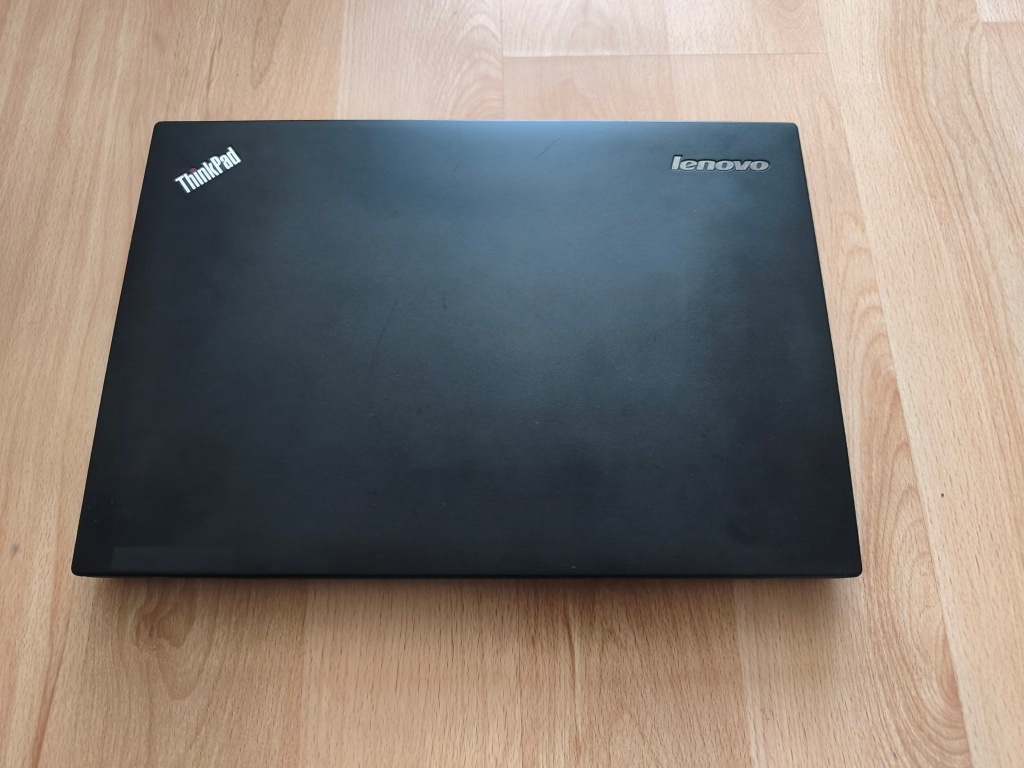 predám Lenovo thinkpad t450 - Intel core i5 - 8gb ram - ssd - 3