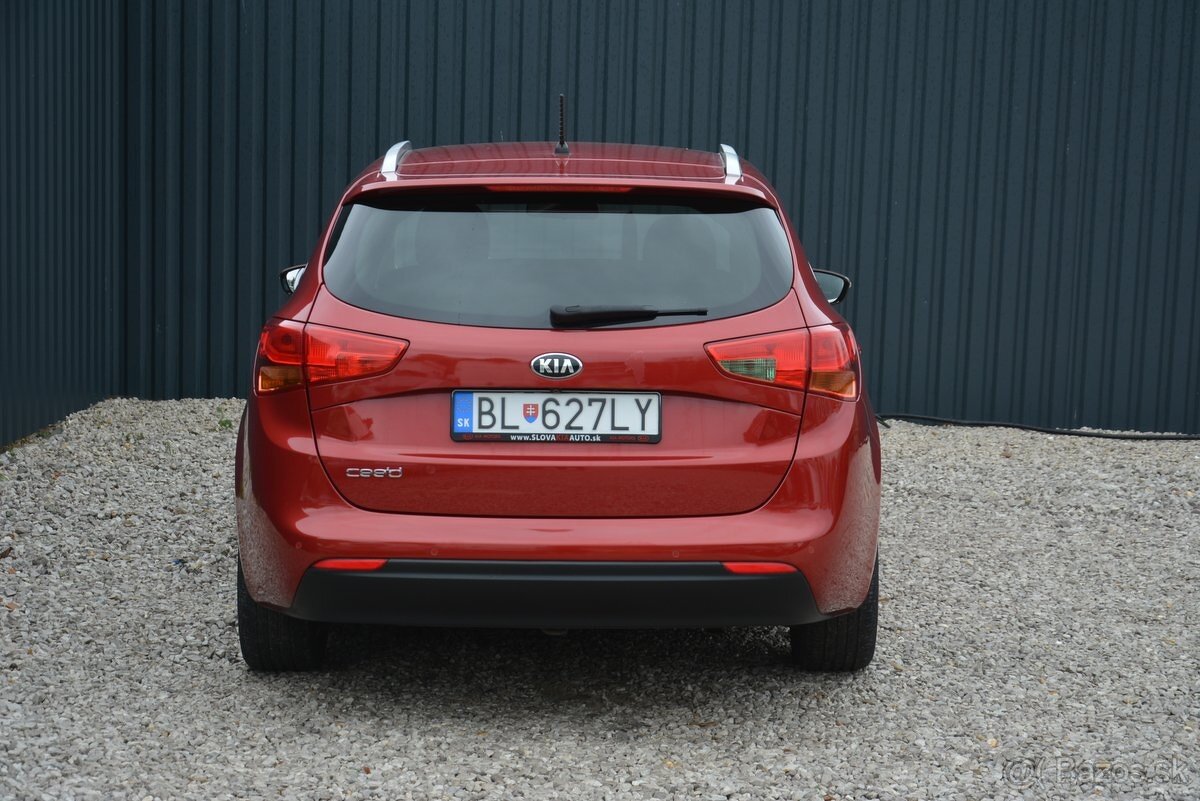 KIA Ceed 2016 1.60 SR. voz, 1. majiteľ, Top Stav - 3