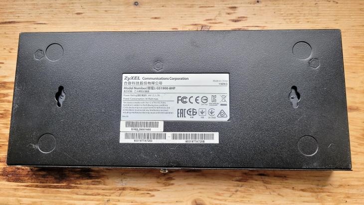 Zyxel GS1900-8HP - 3