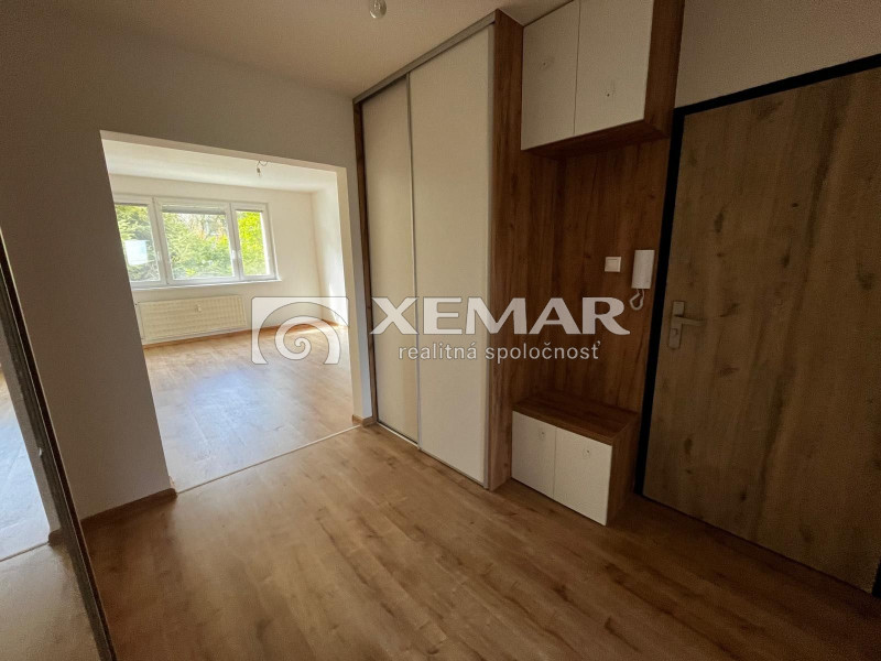 Prenájom 3 izbový byt Banská Bystrica - 3