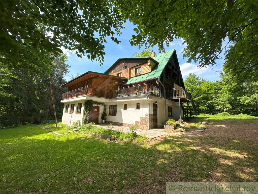 Exkluzívne: Veľká chata na peknom mieste Kokava-Línia. - 3