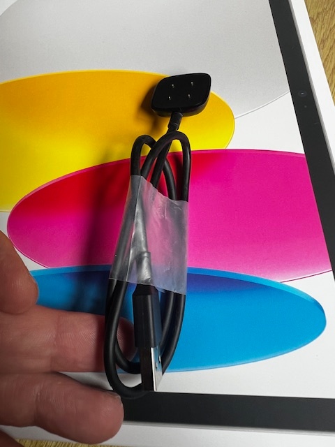 Nabíjací kábel Fitbit Sense a Versa 3 - 3