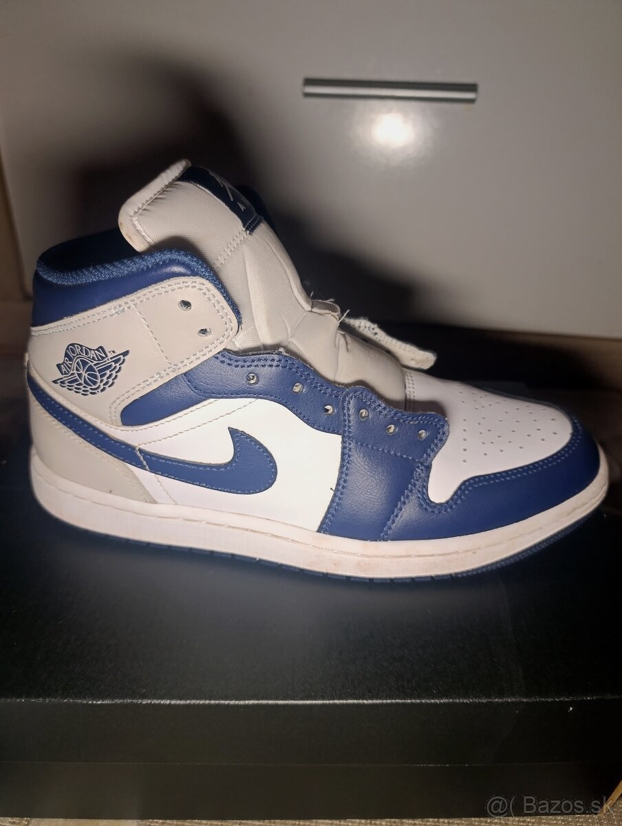 Nike Air Jordan 1 Mid - 3