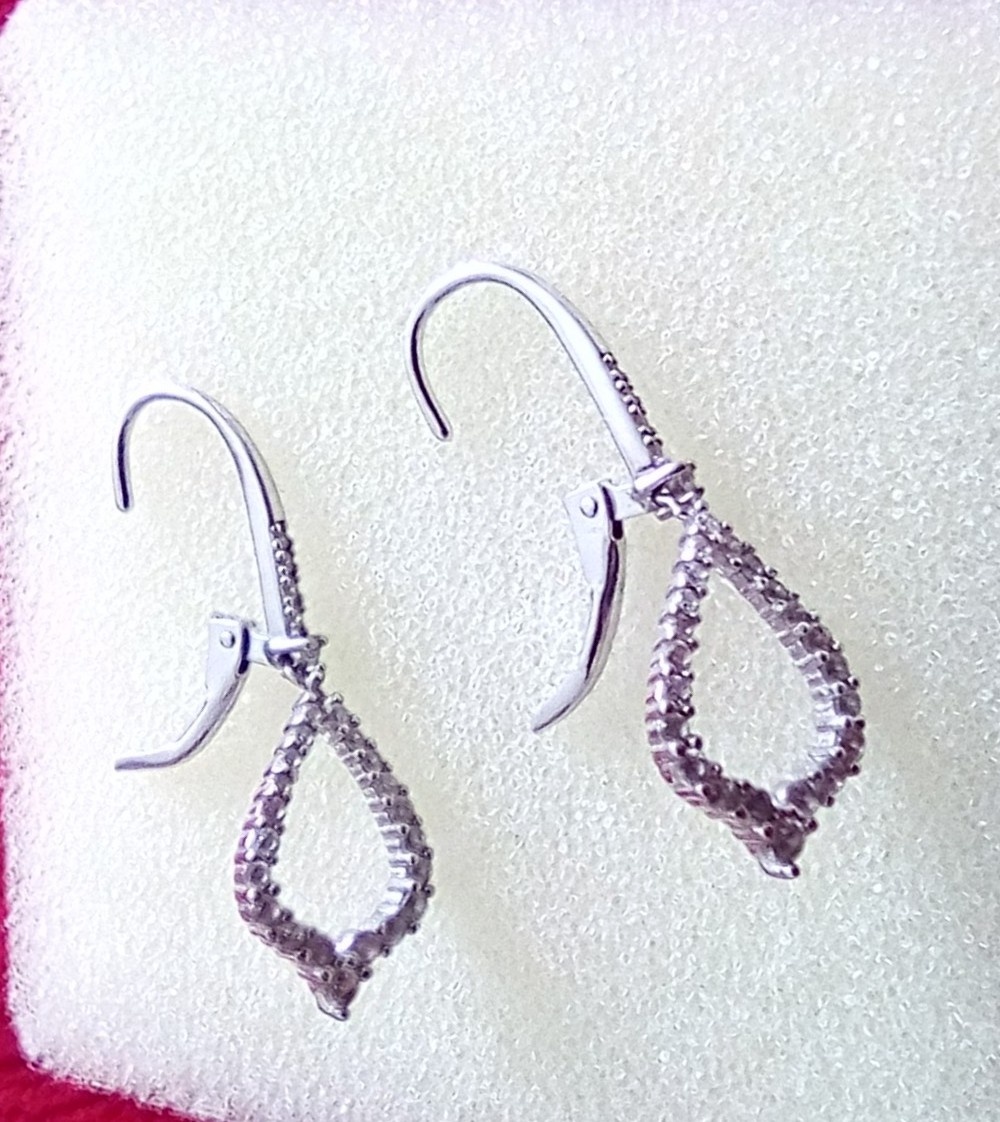 STRIEBORNÉ NÁUŠNICE - 3