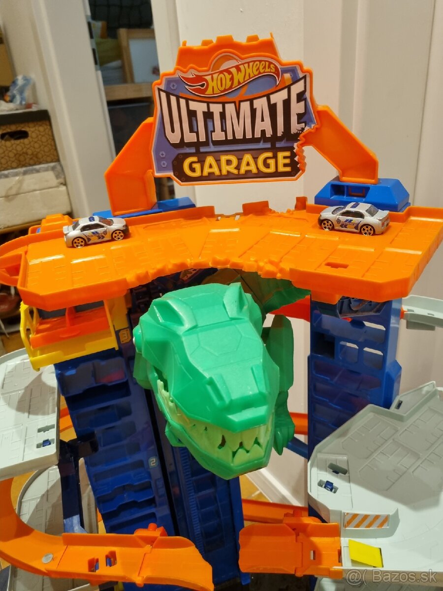 Hotwheels ultimate garage - 3