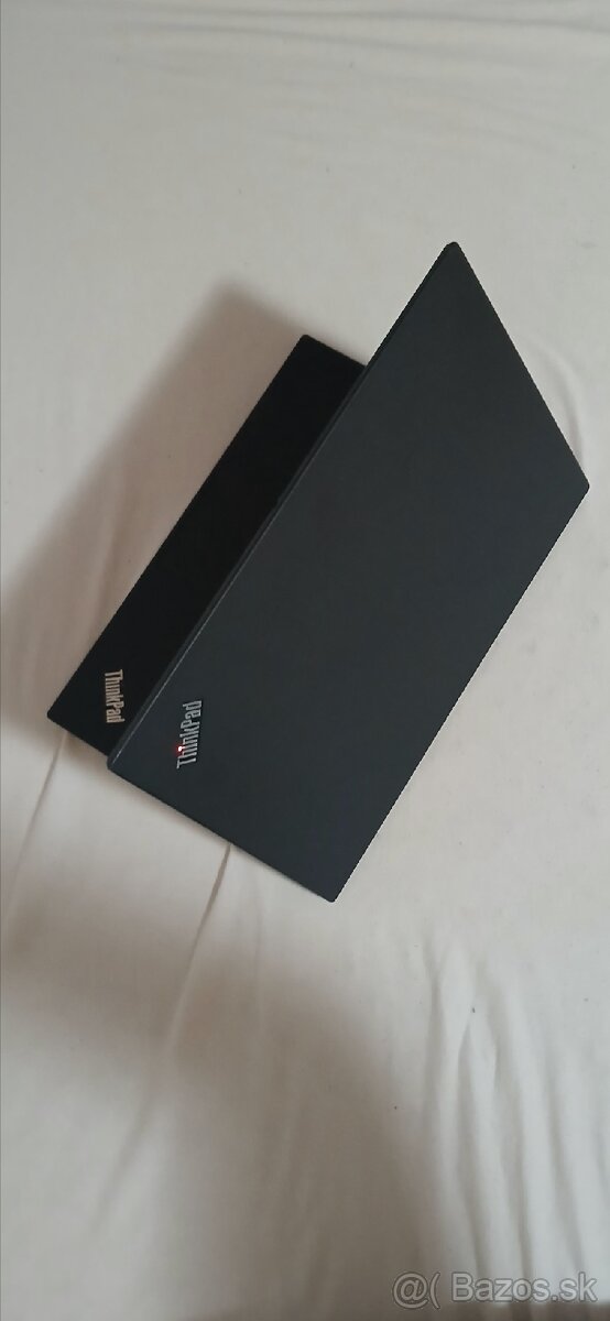 Lenovo ThinkPad T495 - 3