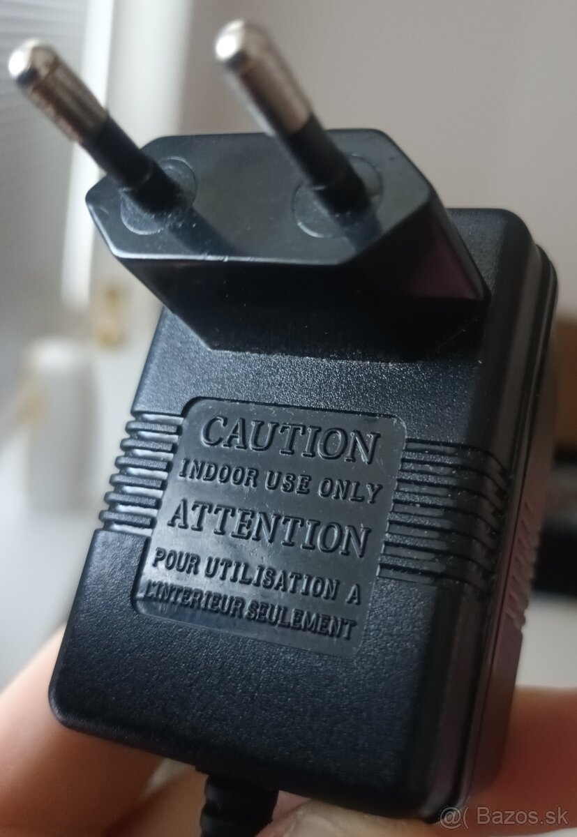 nabíjačka k holiacemu strojčeku - 3