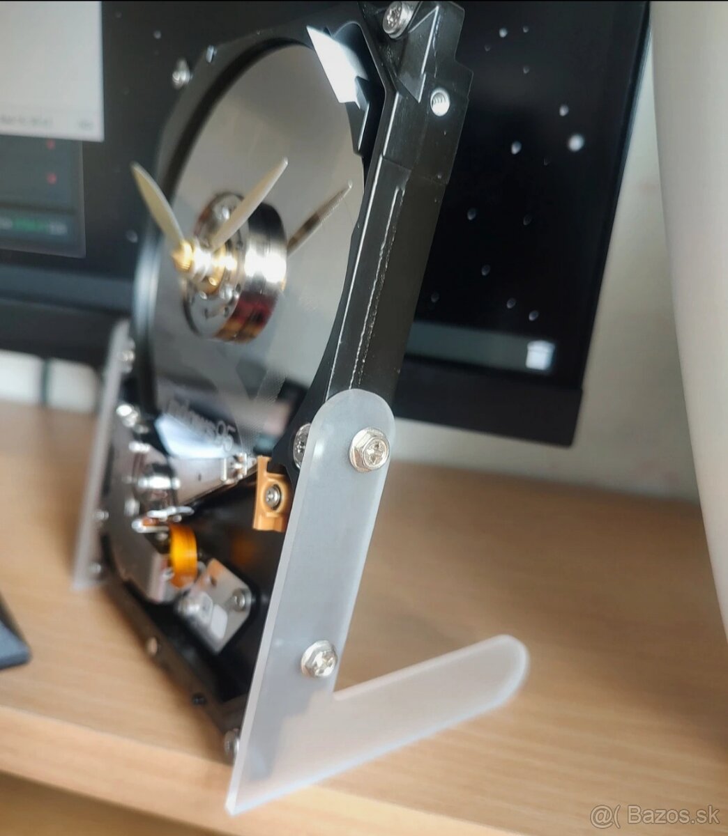 Hodiny Hard disk HDD - 3