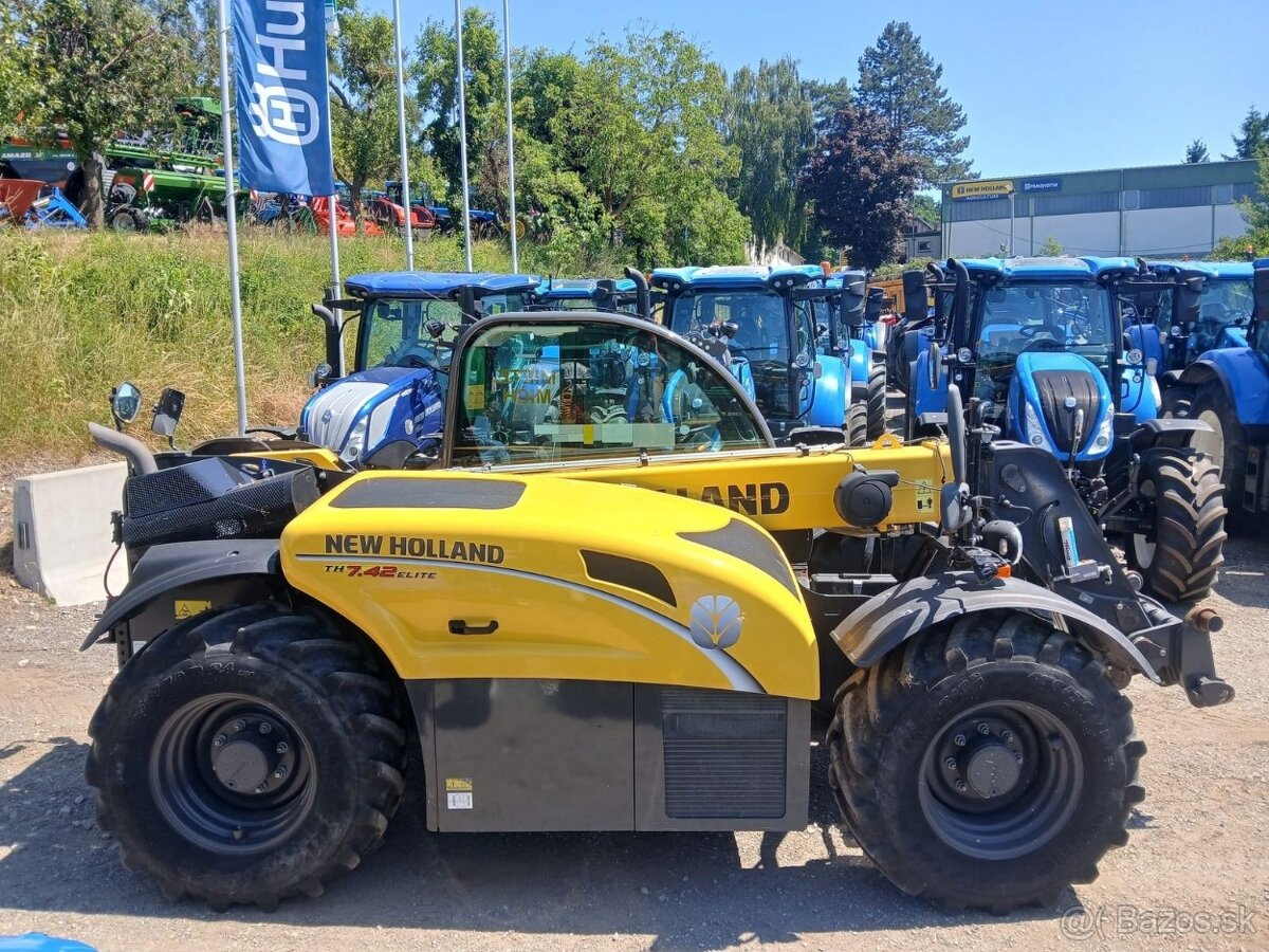 Manipulátor New Holland TH 7.42 ELITE - 3