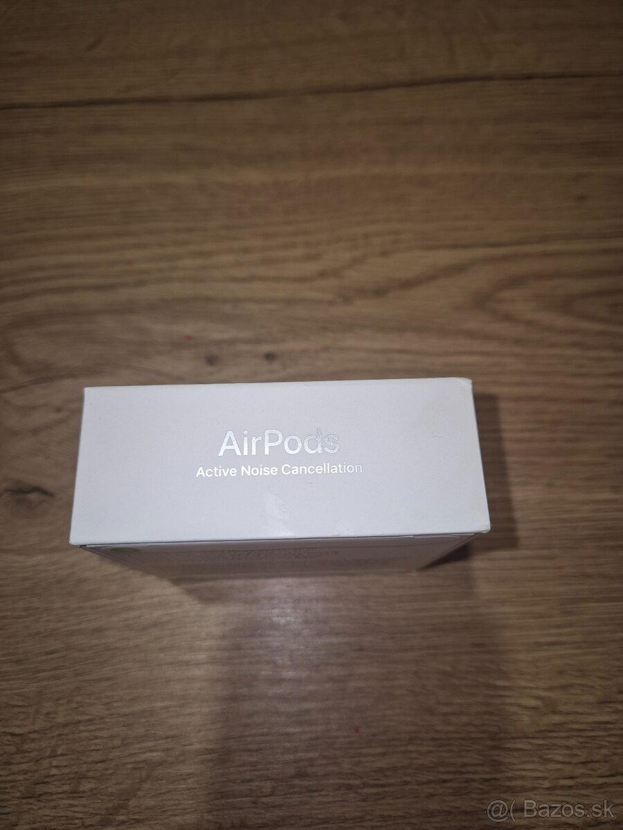 Slúchadlá Apple AirPods 4 s aktívnym potlačovaním hluku - 3