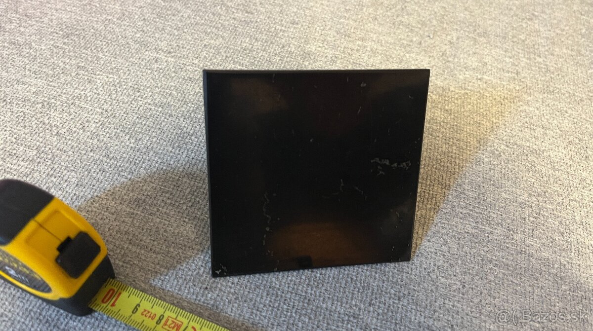 šungitová pyramída 8,5 cm - 3