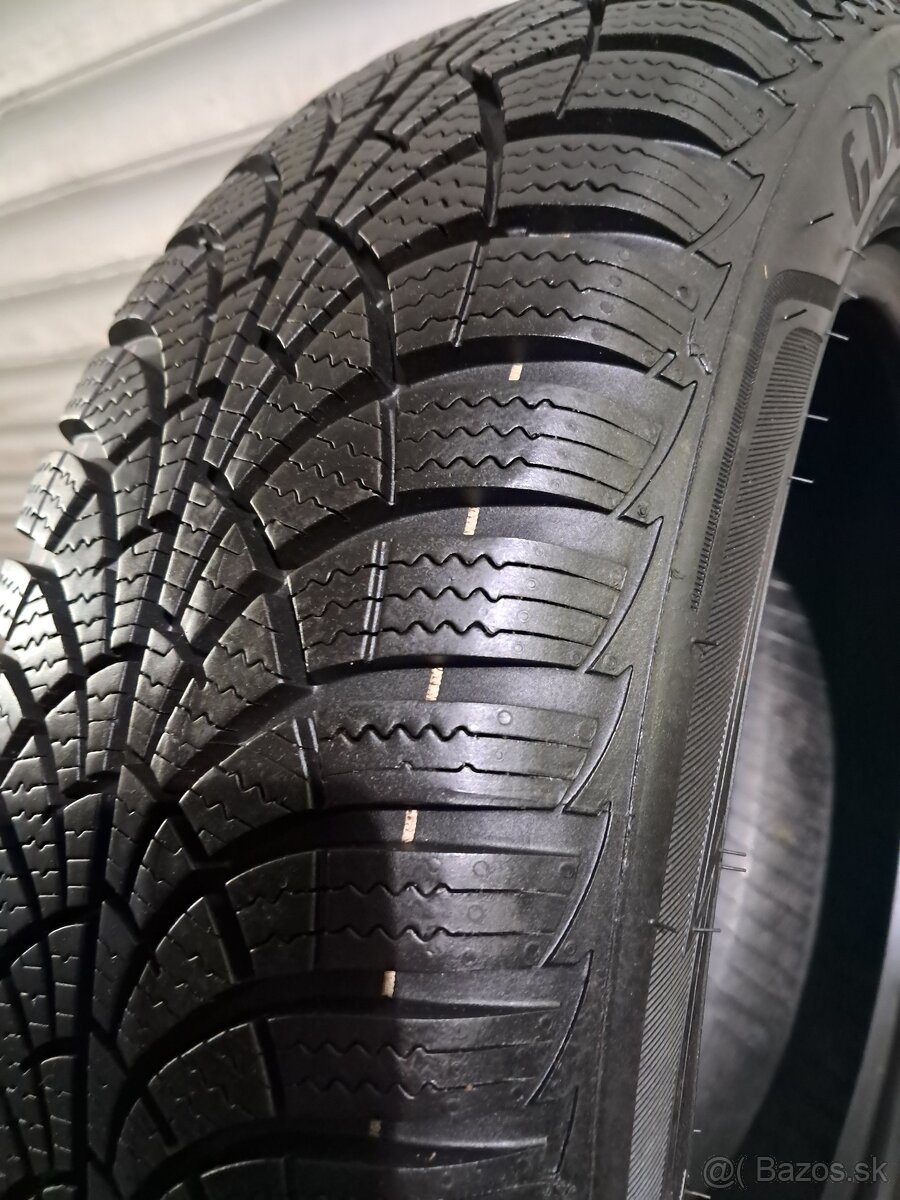 Goodyear zimné 185/60/R16 - 3