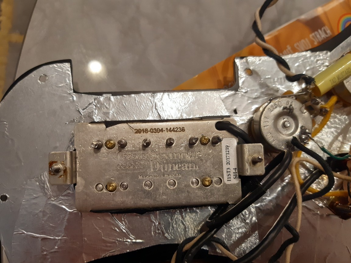 snímač Seymour Duncan SH-4 + pickguard - 3